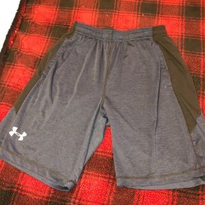 Under Armour Loose Fit Colorblock Shorts